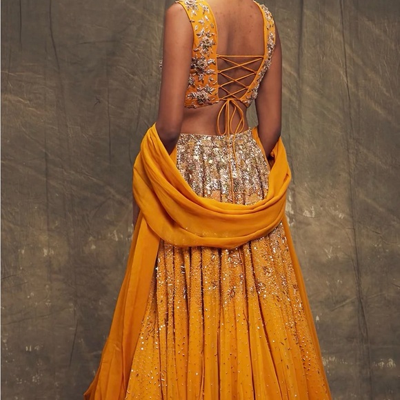 SHLOKA KHIALANI JARDIN SET - Picture 4 of 4